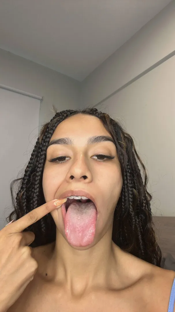 Do you think I can open it even wider? Try me