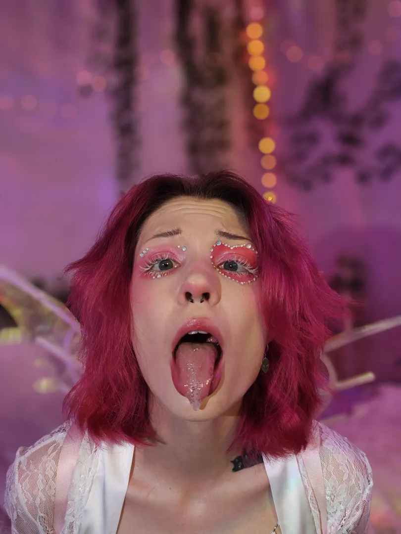 feed this hungry elf's enchanted tongue