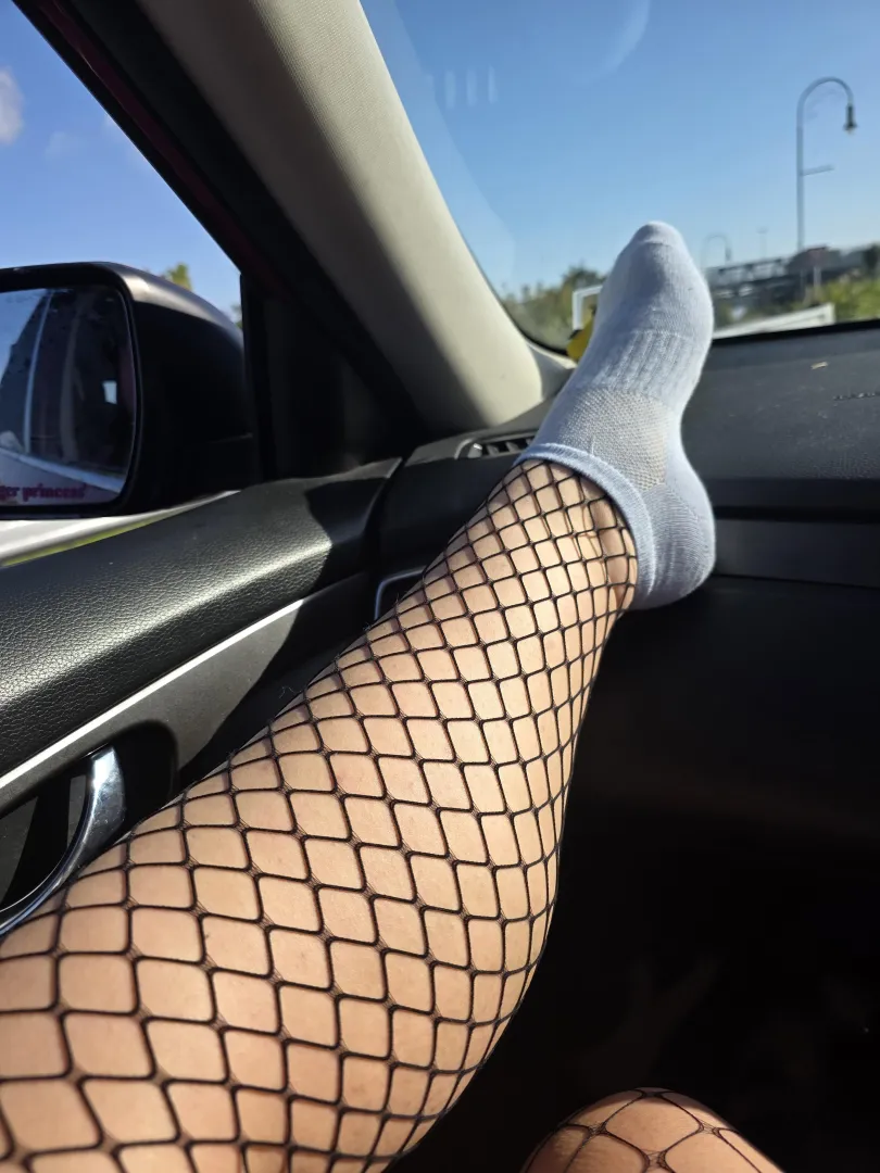 Fishnets and ankle socks ✨️