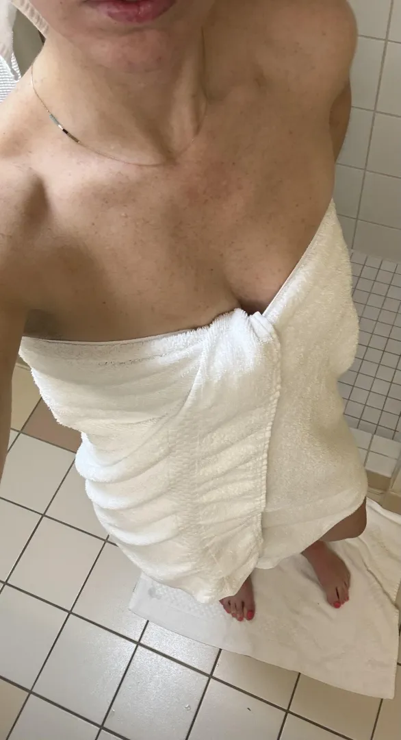 Good morning from my hotel shower