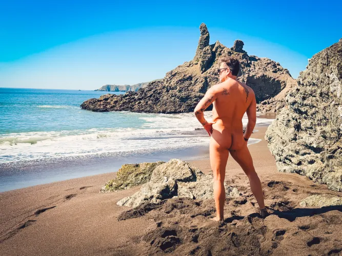 Gorgeous Black Sands Beach