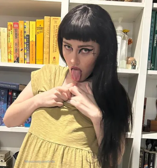 Hi I'm Sister YummyNipple and I'd love to teach you a lesson