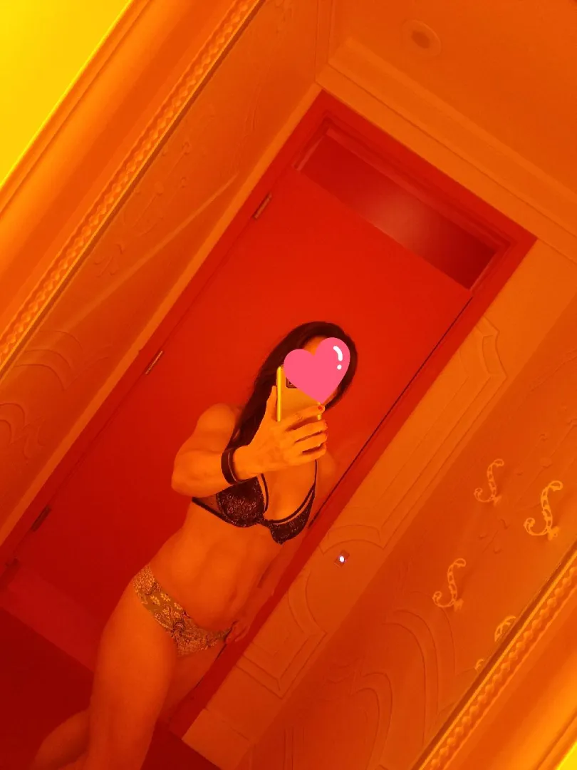 hot korean wifey and a VS try on..-sa