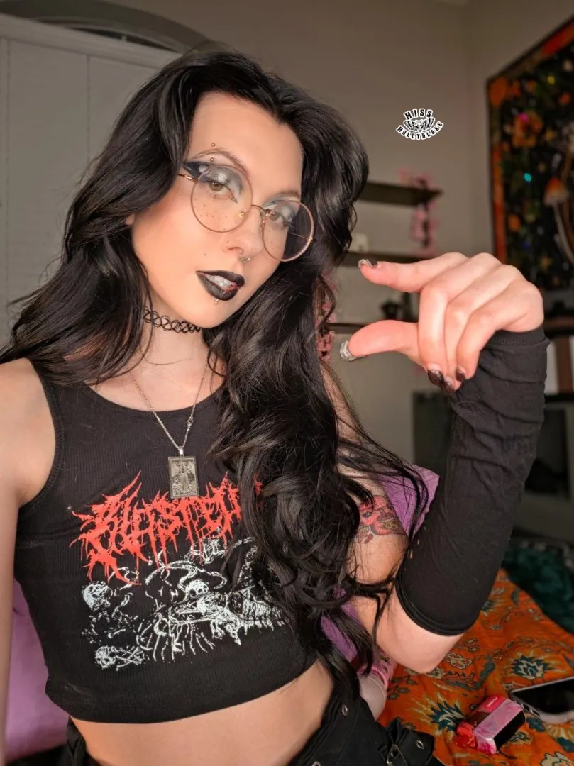 How does it feel when a goth girl makes fun of your tiny little clit