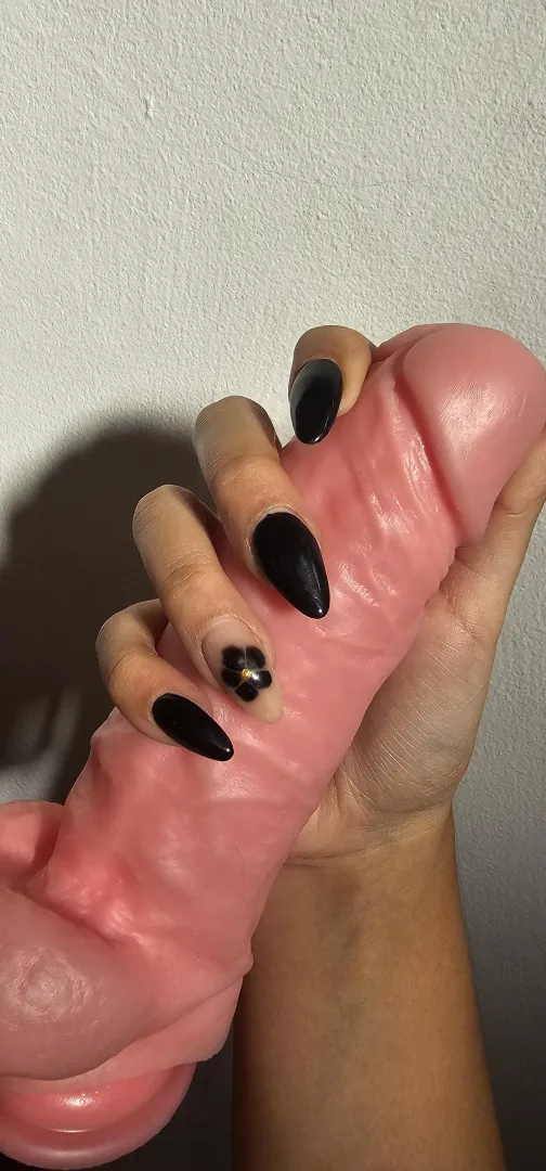 I know that black nails make you weak