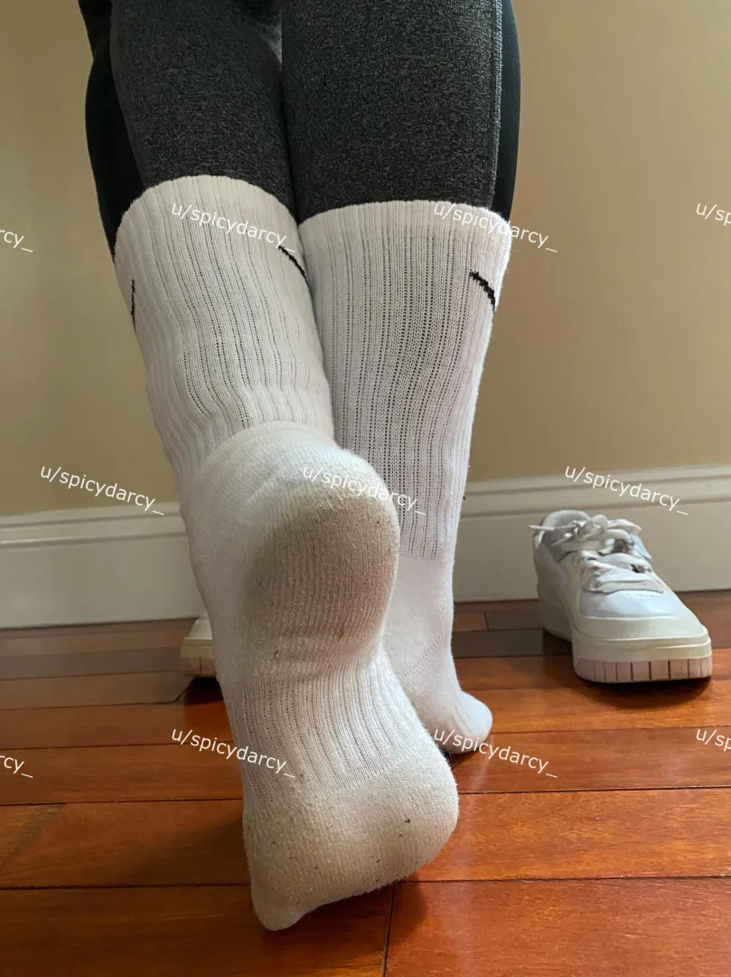 I love the prints on these Nikes …what about you? [selling] [USA only]