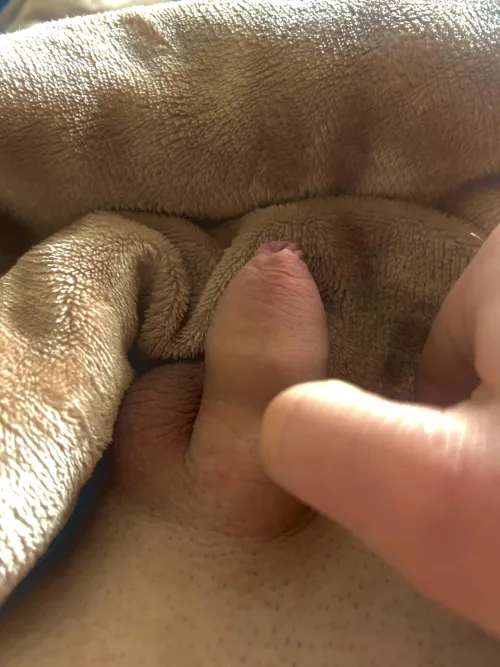 Iam 20yo submissive boy.Who want be my master or mistress? text me