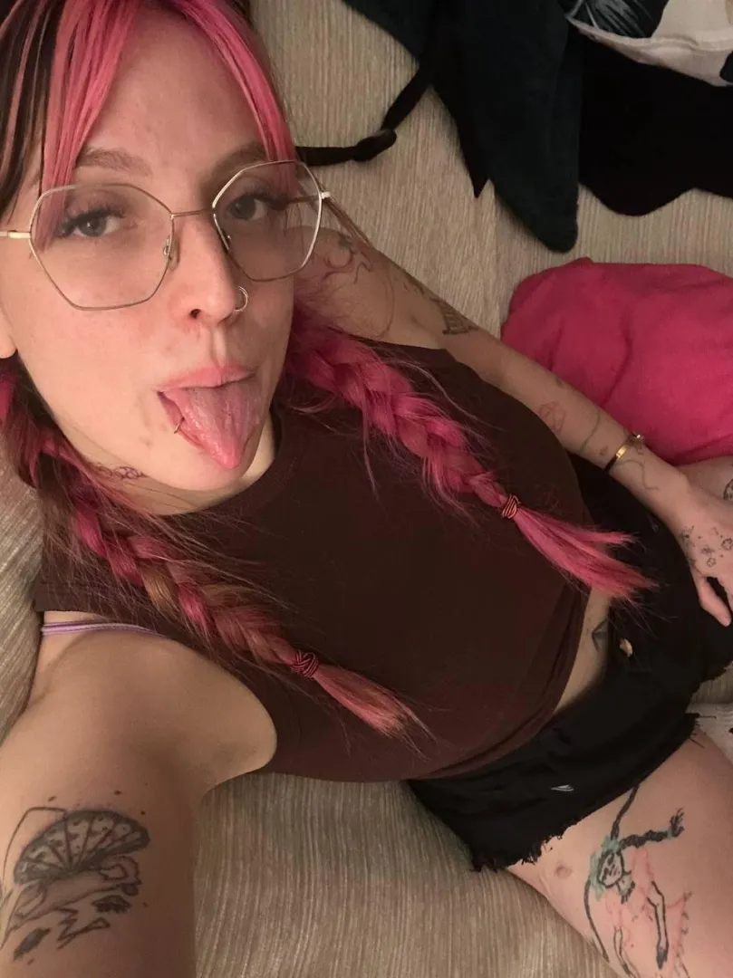 I'm feeling really horny this weekend!