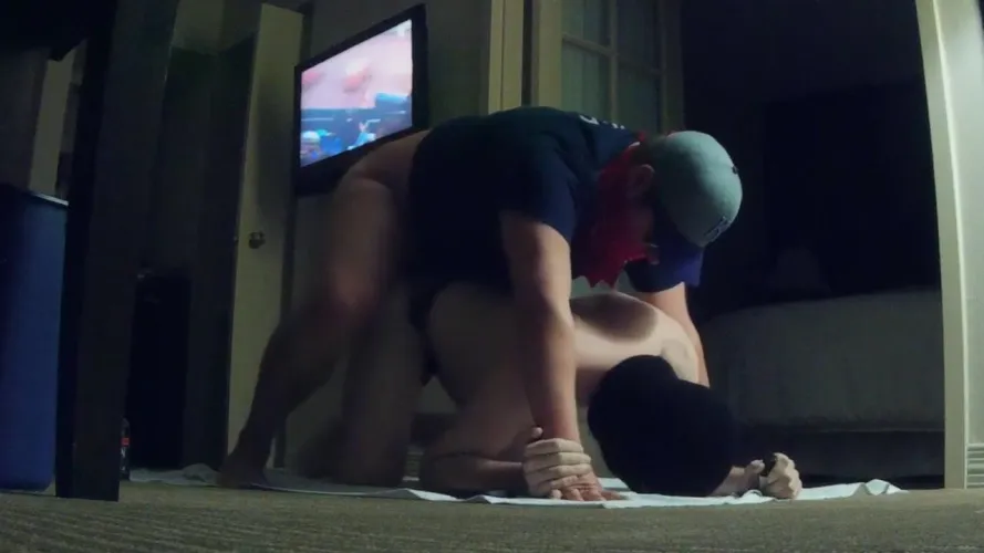 I'm hosting open door today at 8am. Hmu for the address and know that I only take raw dick!