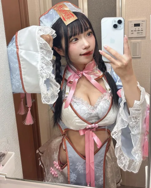 @izuchi_nono Chinese Maid Cosplay