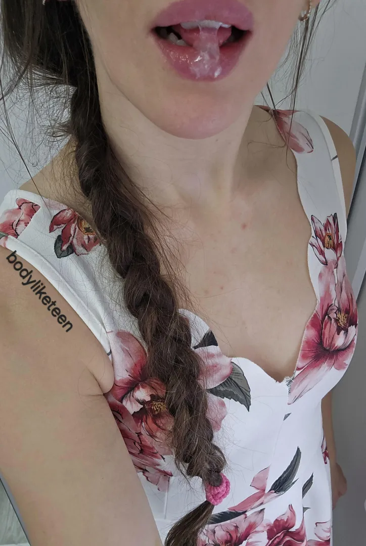 Mouth full of grool. Would you kiss me with tongue?