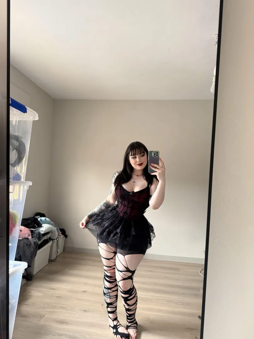 My application to rule your life as your gf :)