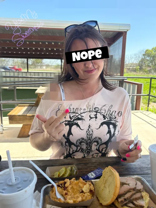 Of course the waitress knows what the key is for. I told her. Sorry not sorry.