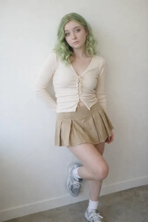 school got me stressed, come distract me