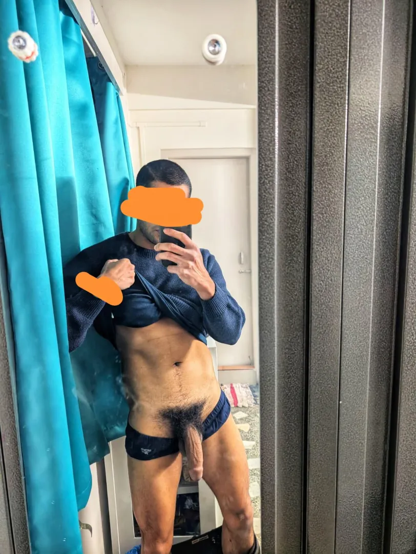 should I do a face reveal?