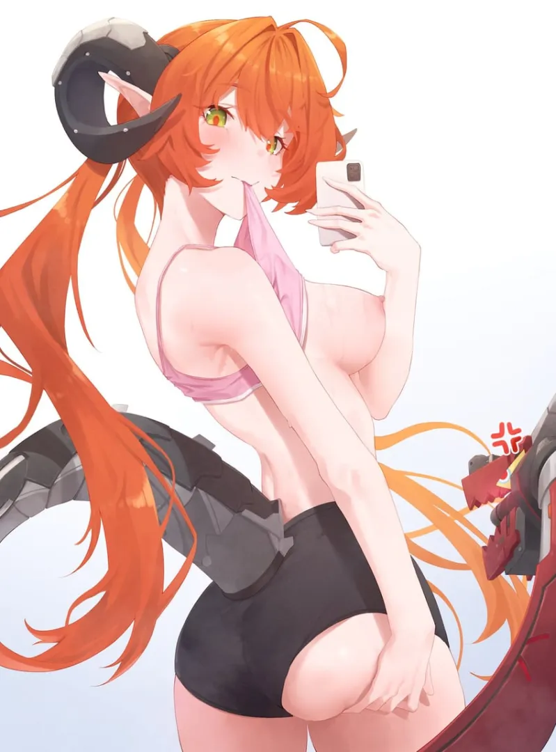 Sweaty Orphie Taking a Booty Selfie [ZZZ]