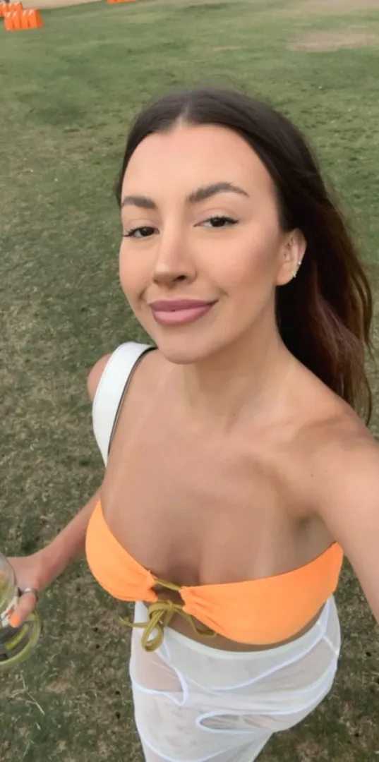 this top wasn’t made to stay on long