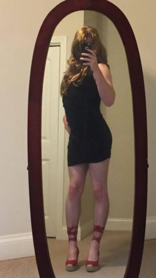 Traveling to London March 23-26! Let me be your maid :) ❤️