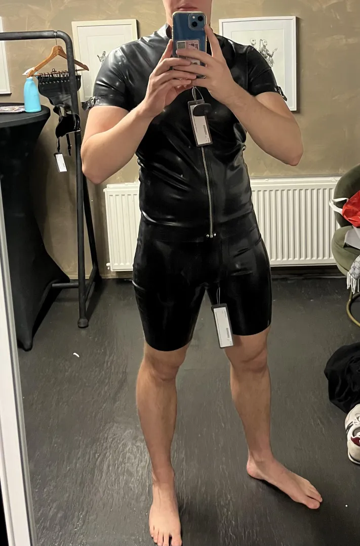 What do you think of the fit? Sorry for the bad photo