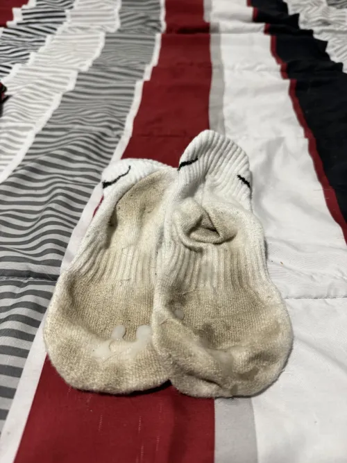 Wore 3 days, 2 hot loads come get em!!