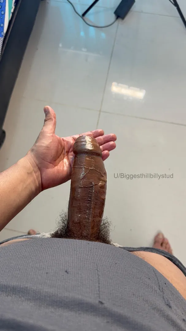 You like a tight foreskin full of precum or is disgusting?