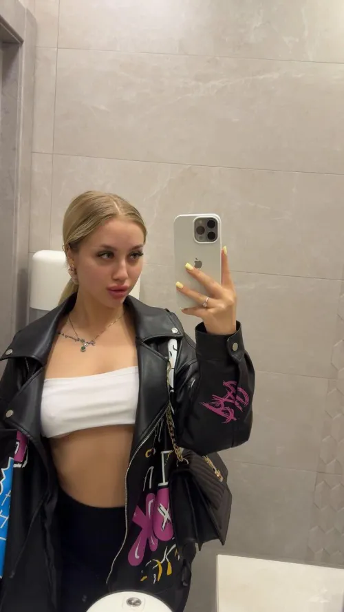 19 [f4m] who’s actually ready to meet?