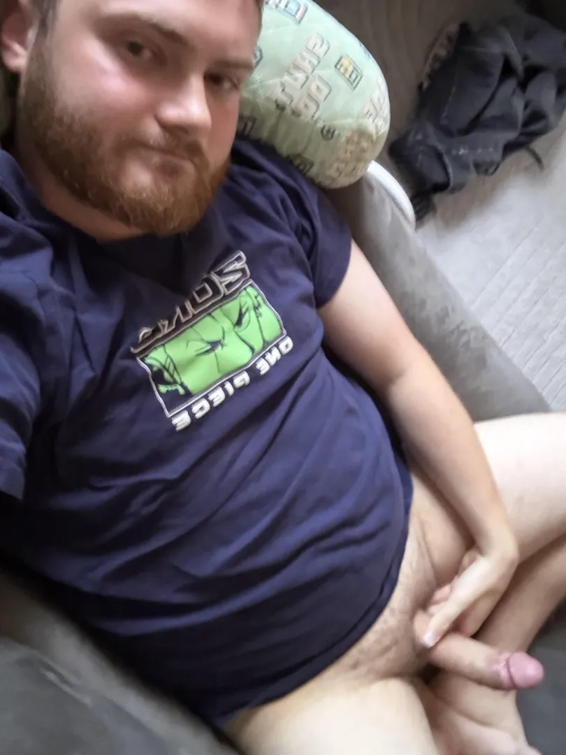 28 Aussie gay, DMs open