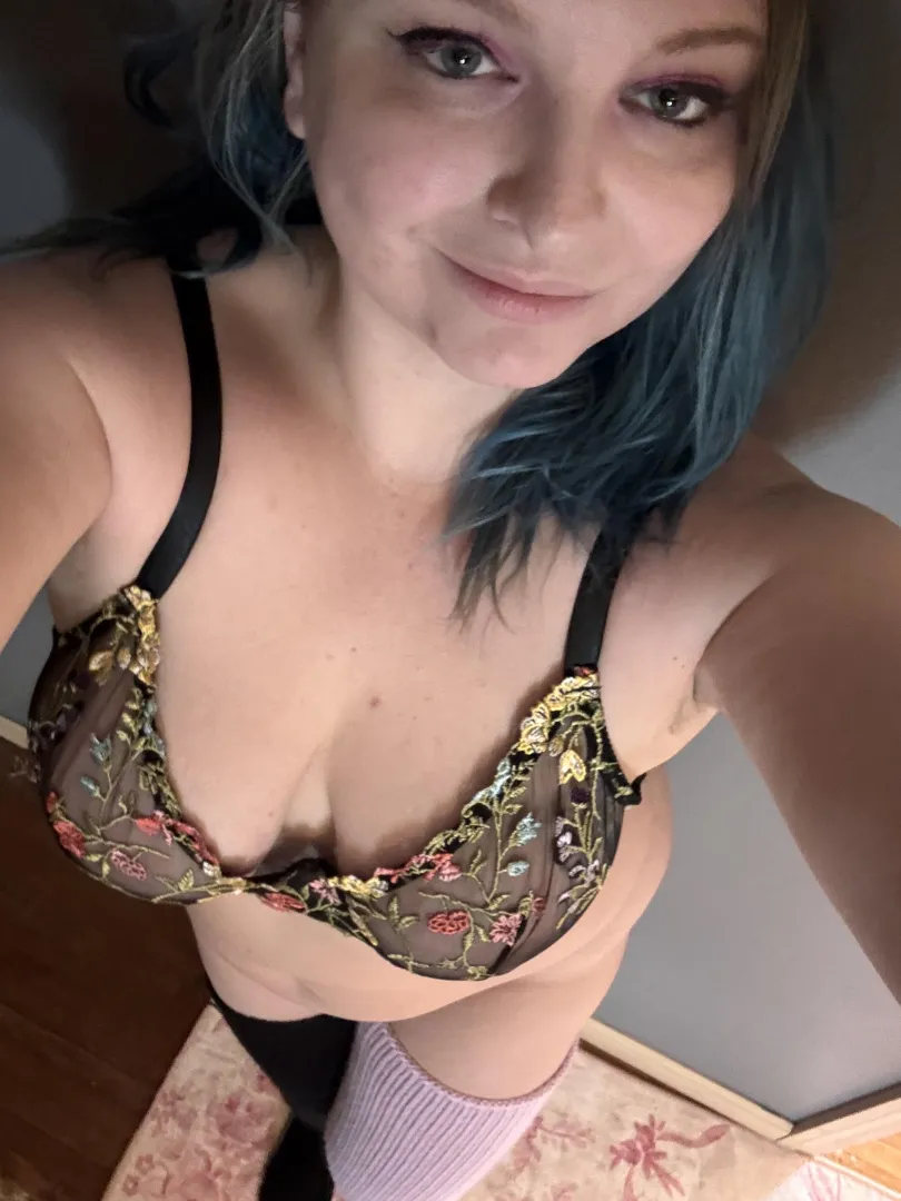 Available tonight video calls custom videos sexting and more