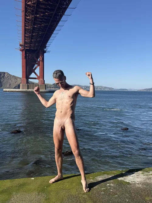 Does your dick size make you feel uncomfortable going to the nude beach with buddies?