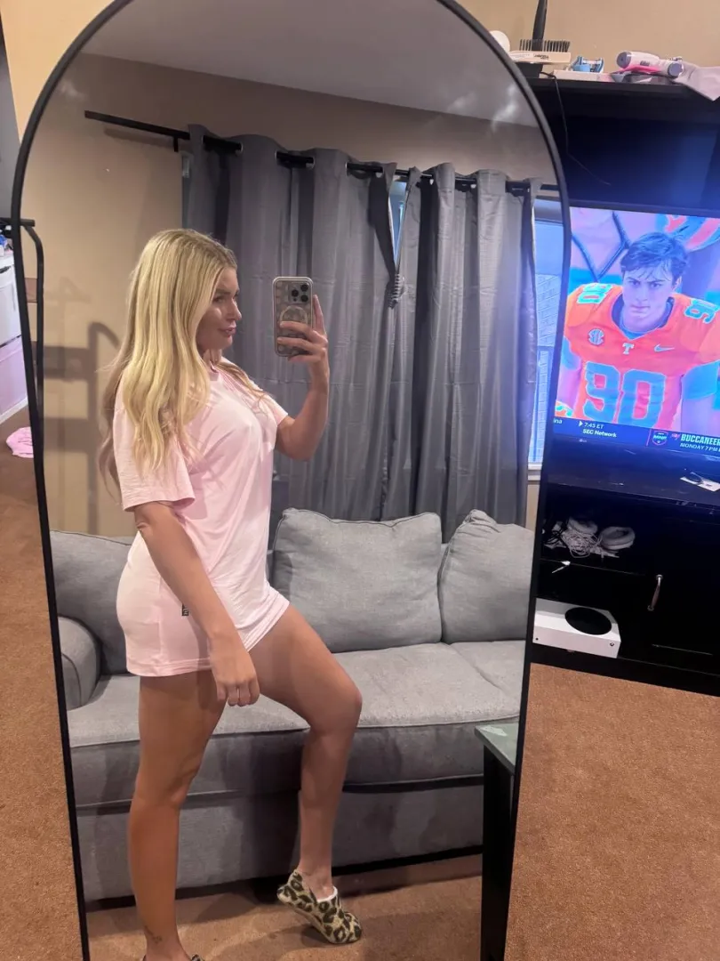 I'm curious about who's viewing my photos. I'm 31yo. How old are you?