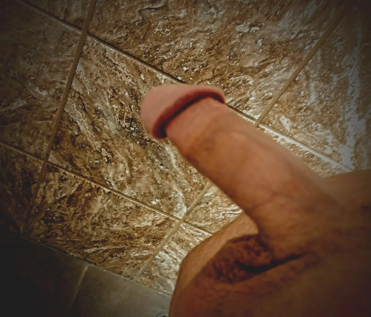 Is there any one discreet that would let me give them head in bisman