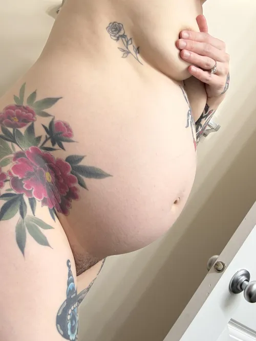 Pregnant customs are coming to an end soon. Get em while they’re hot