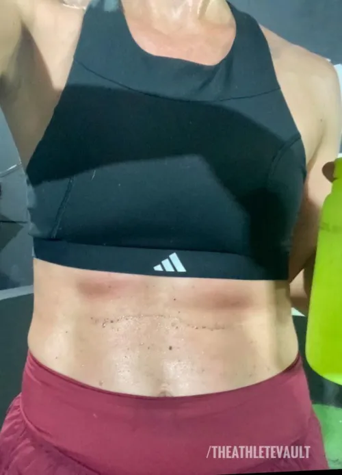 [selling] Very sweaty Adidas sportsbra 