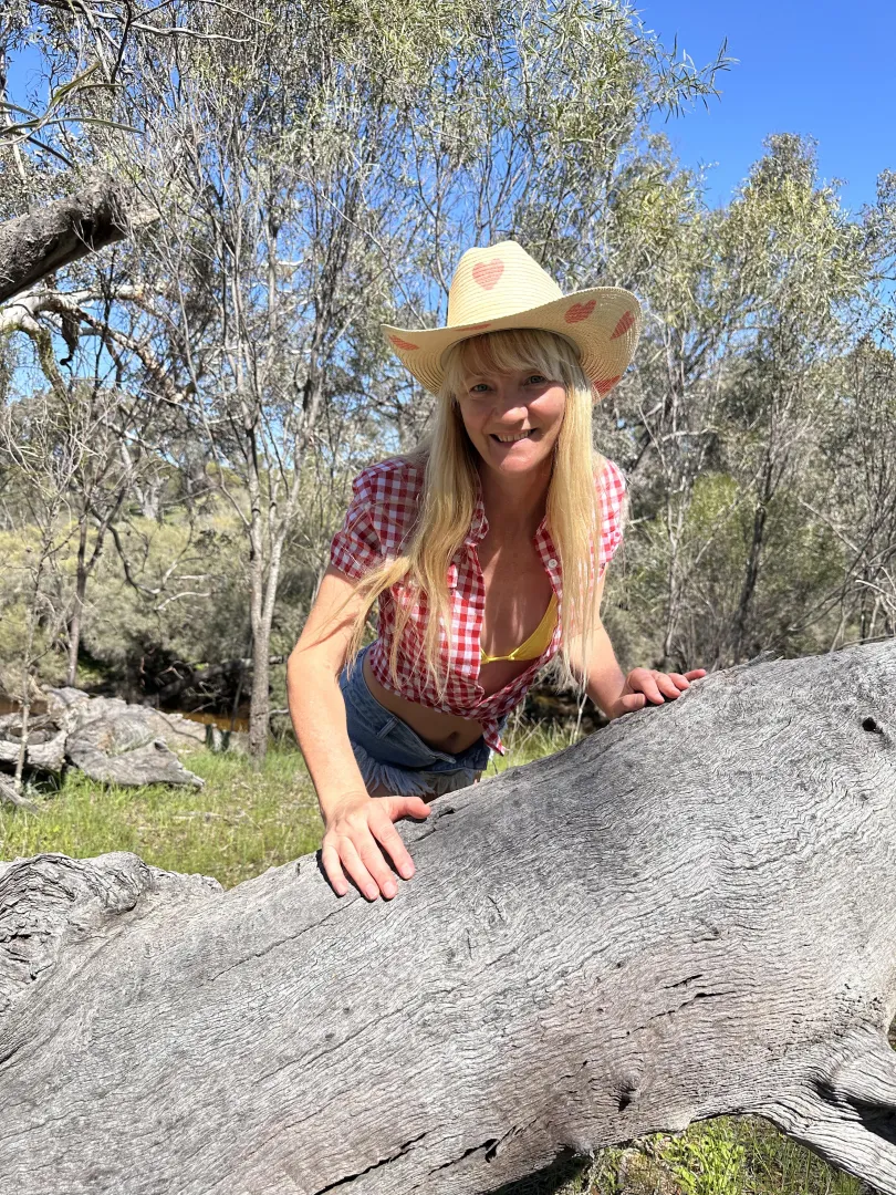 Serving looks and a little trouble