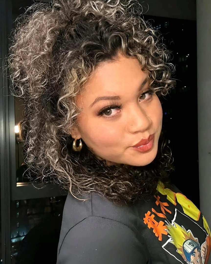 What does a Bleached Brown girl like me get called on your phone contacts?