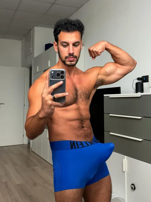 What’s your reaction when you see this @JOHNNYRICHS