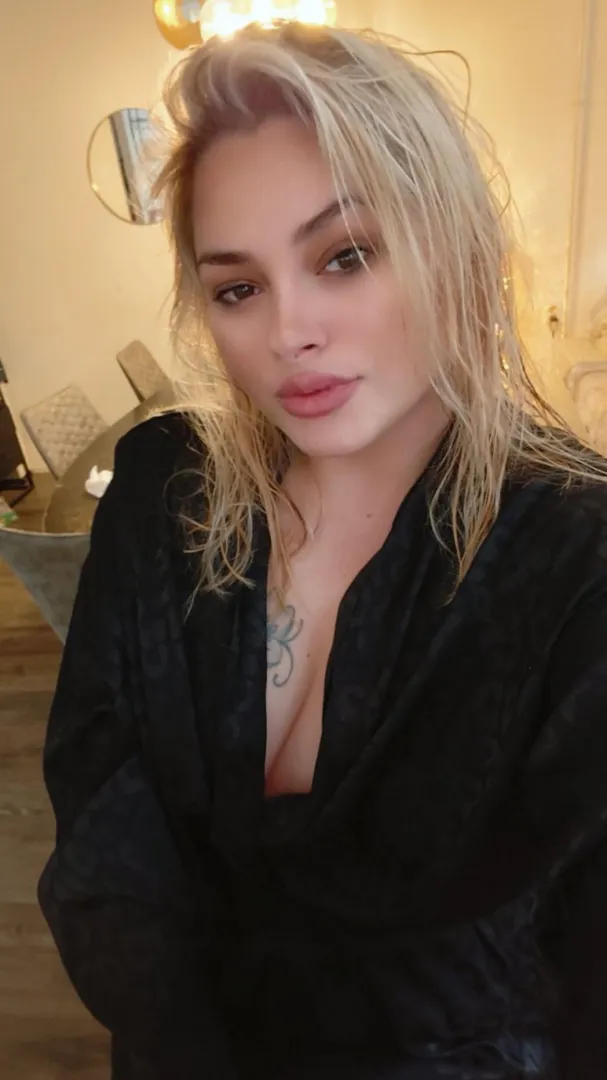 Would you risk it with a slut you met on Reddit?