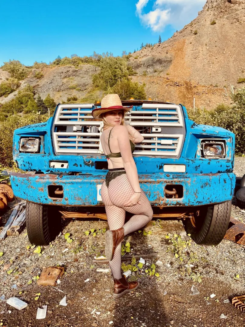 Would you want me to be you’re little farmer ‍