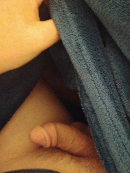 (18) I'm young and a good boy I need dick by tomorrow in the morning between 10-4 i host