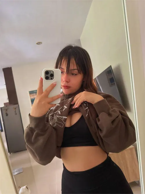 20f, would you let this slag suck you off? ;)