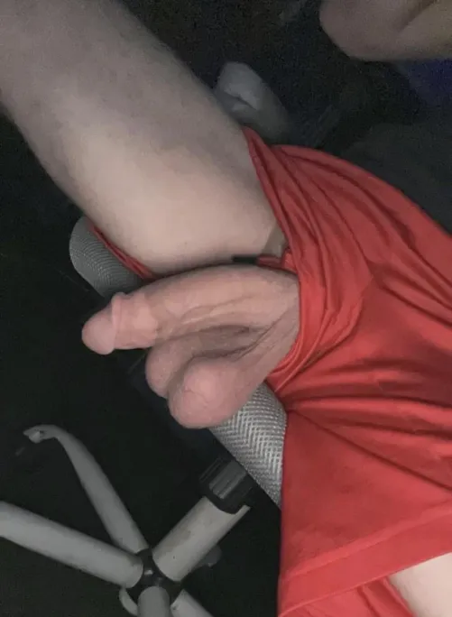 23 M4F where are the size queens at