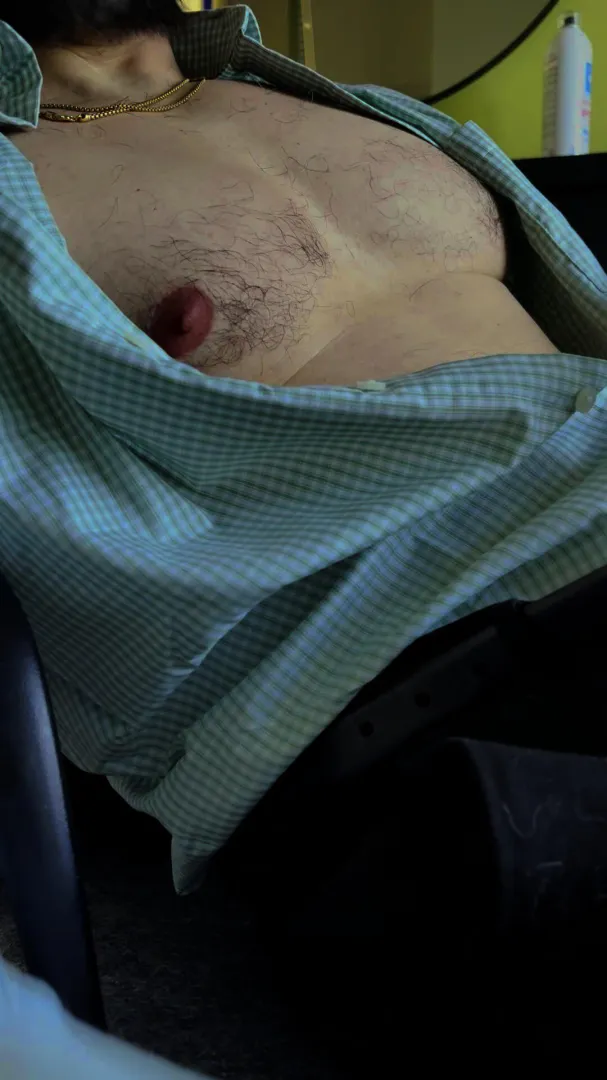 (40) Silver in the room.