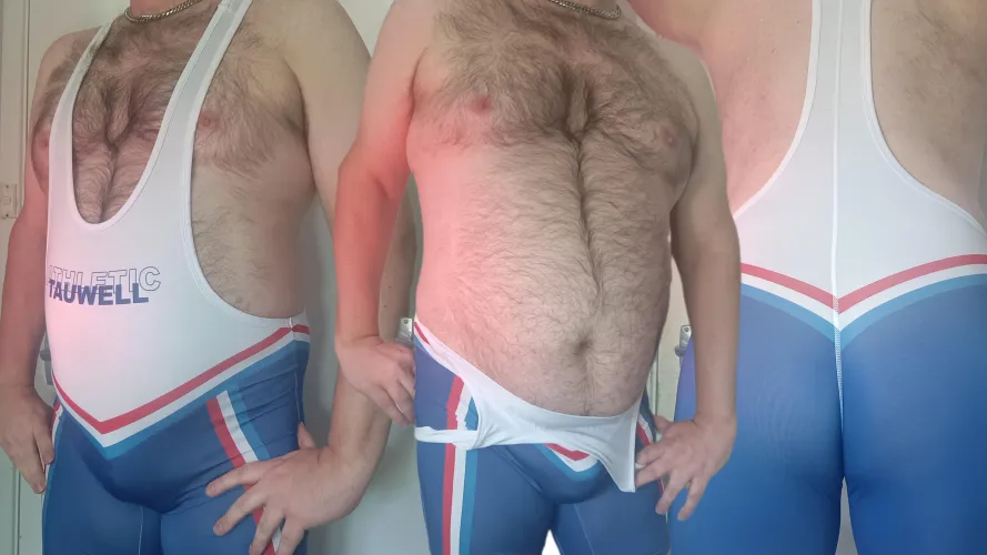 44M ‍♂️ I realise I don't look like most of the guys on here, but…