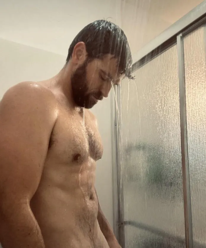 Am i a fuckable third?