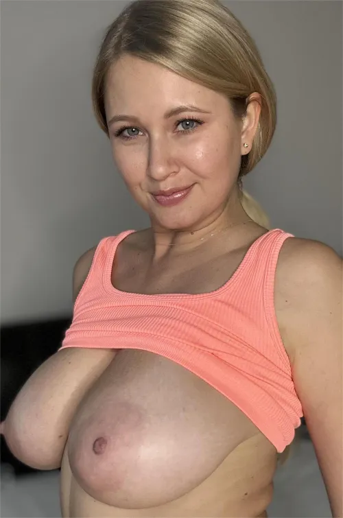 Be honest, do saggy tits arouse you?