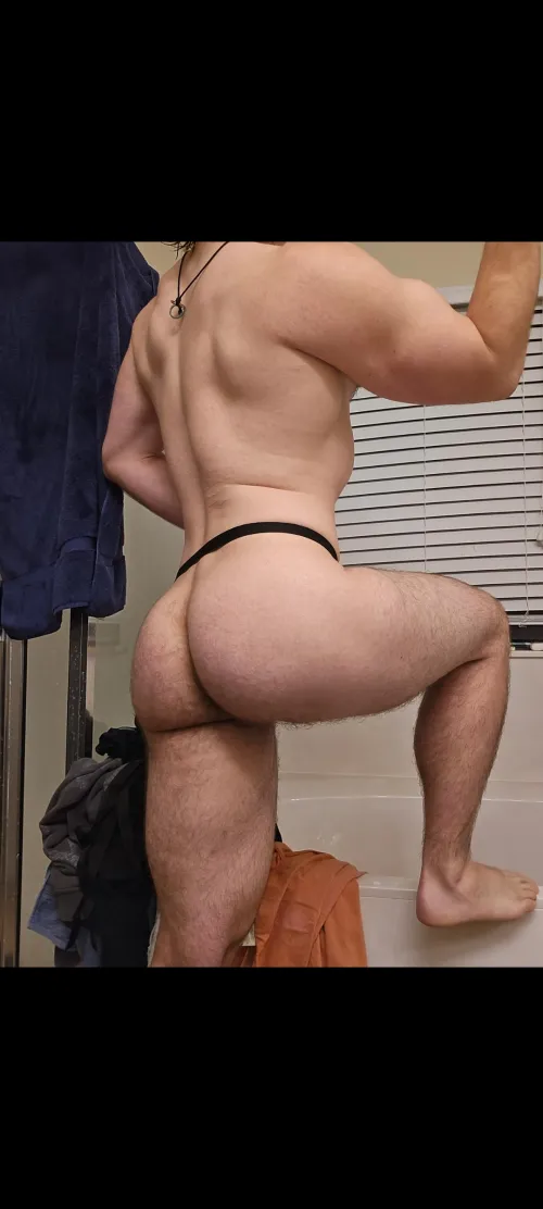 Cant even hold it in both hands lol