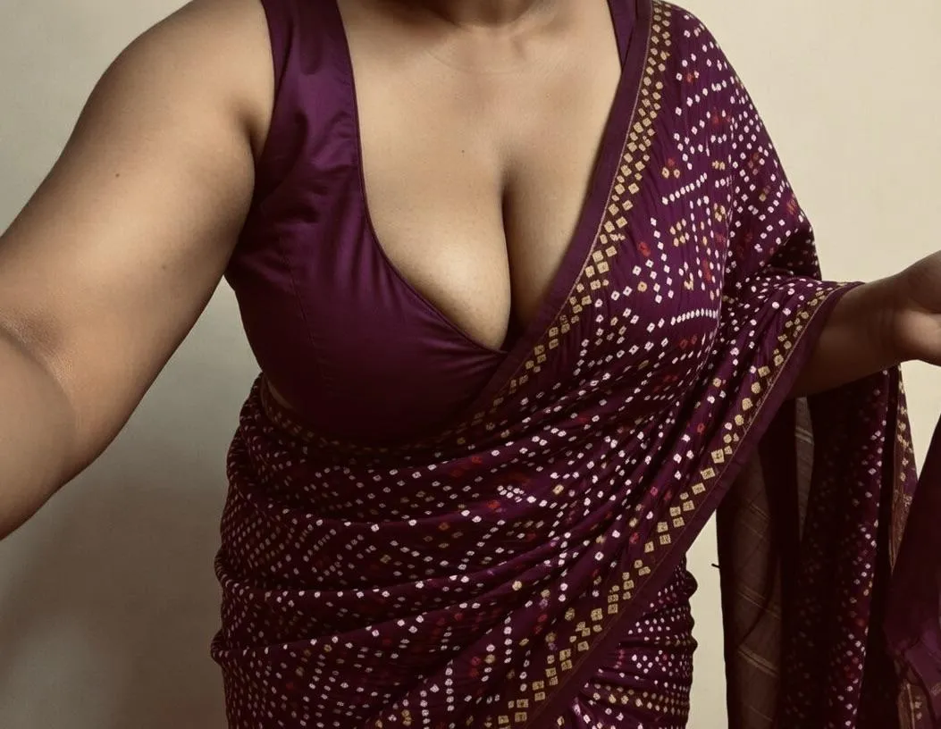 Festival time all around, and that means wearing sarees and showing off.