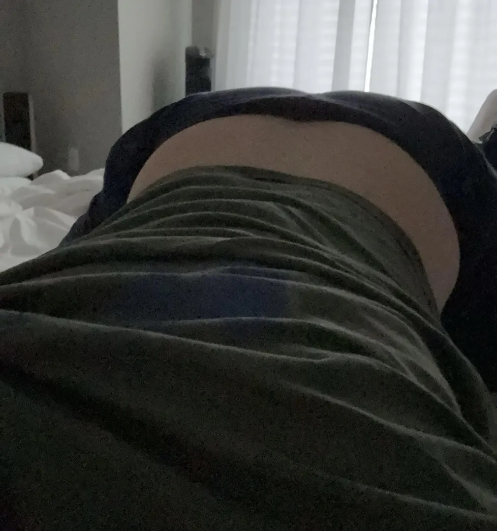 I want some dick to suck or ride.