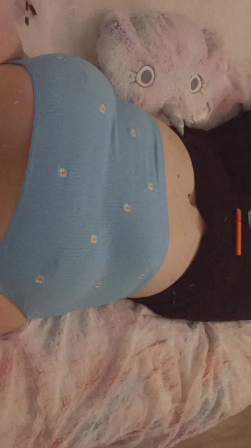 i’m online and chatttty tonight :) link in description