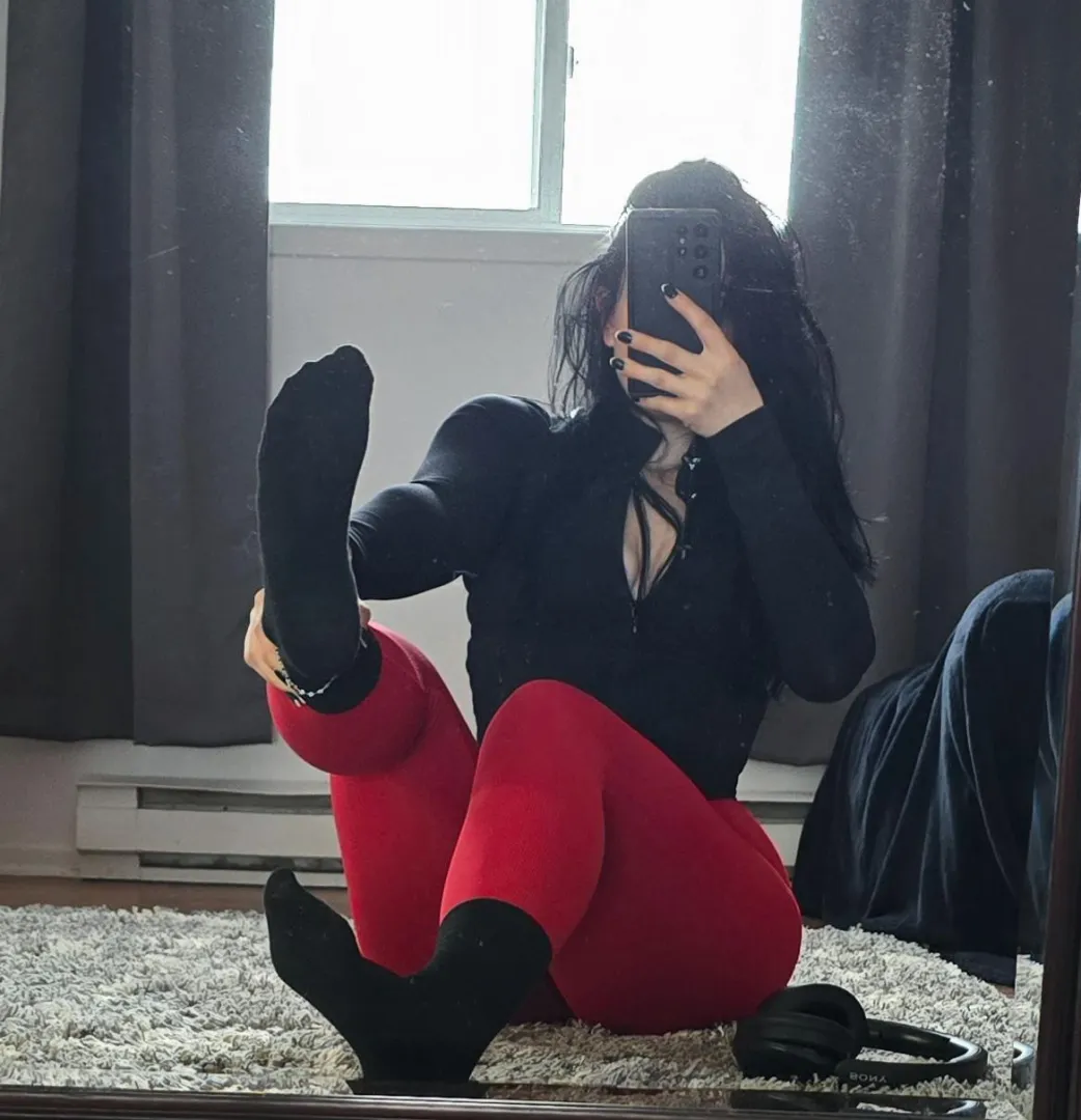 It’s up to me now, and if I say you’re staying in your cage all month, that’s how it’s going to be and you’re going to pay for the privilege. Because I’m too hot for you to resist. There’s nothing better than giving it your all for the Elit